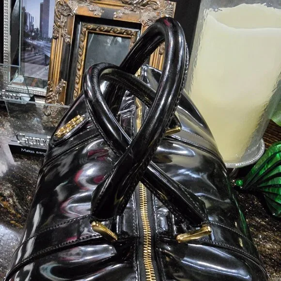 VGC Authentic Chanel Patent Leather Timeless Weekender - Picture 4 of 16